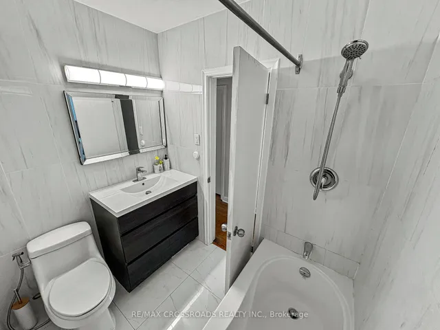 Additional image 19 of 46 Ronway Cres