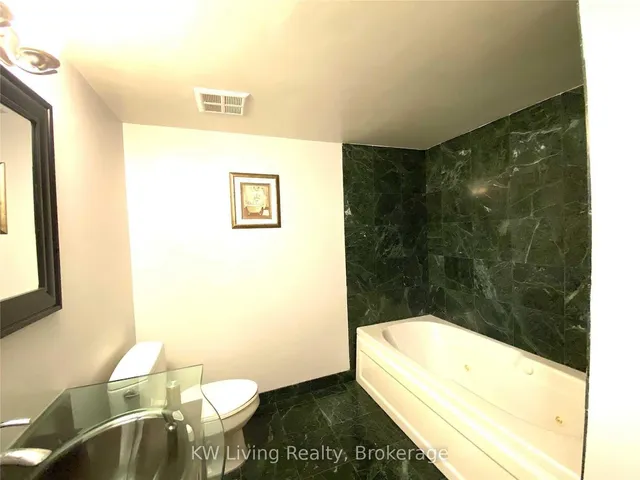 Additional image 14 of 28 Hollywood Ave Unit 411