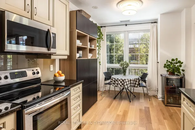 Additional image 11 of 20 Burkebrook Pl Unit 334