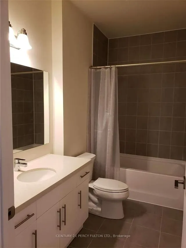 Additional image 15 of 690 King St Unit 617