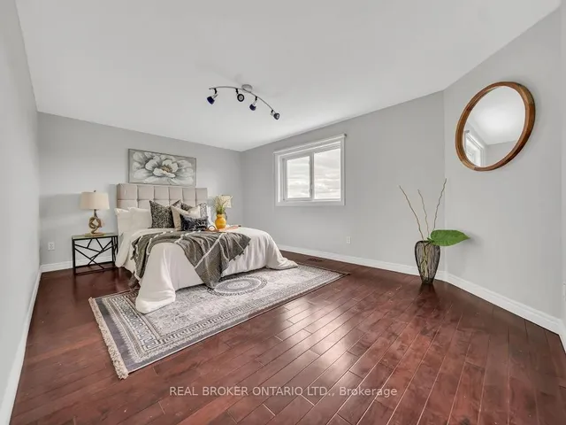 Additional image 27 of 141 Hollyridge Cres