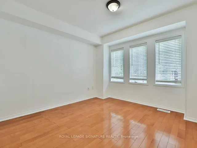 Additional image 4 of 41 Stagecoach Circ