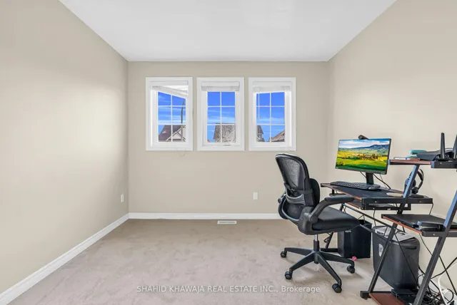 Additional image 25 of 38 Woodbine Ave