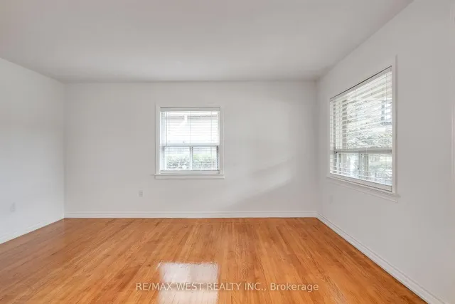 Additional image 6 of 50 Larchmere Ave