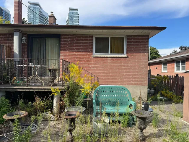 Additional image 5 of 215 Woodsworth Rd