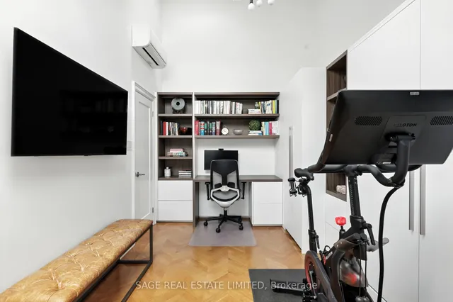 Additional image 35 of 670 Richmond St Unit 205