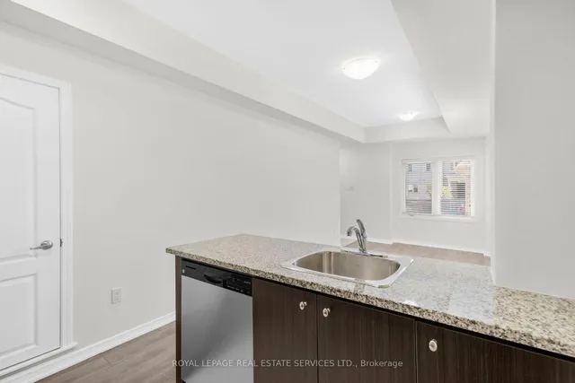 Additional image 9 of 15 Coneflower Cres Unit 225