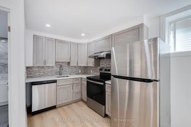 Additional image 37 of 326 Moorlands Cres