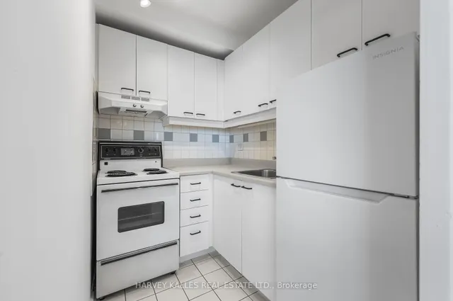 Additional image 15 of 78 Warren Rd Unit 706