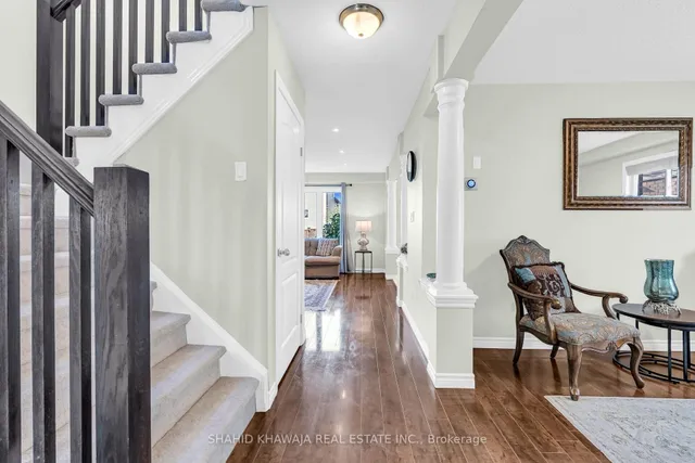 Additional image 4 of 38 Woodbine Ave