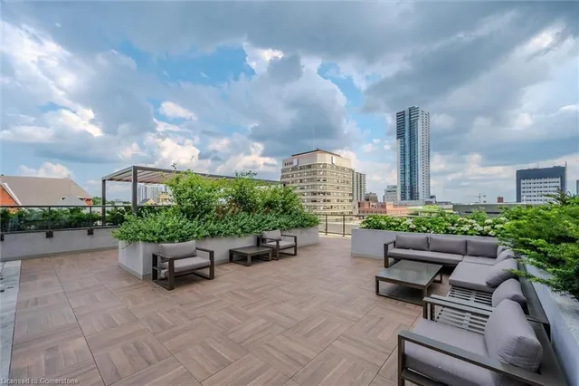 Additional image 34 of 55 Duke St Unit 323