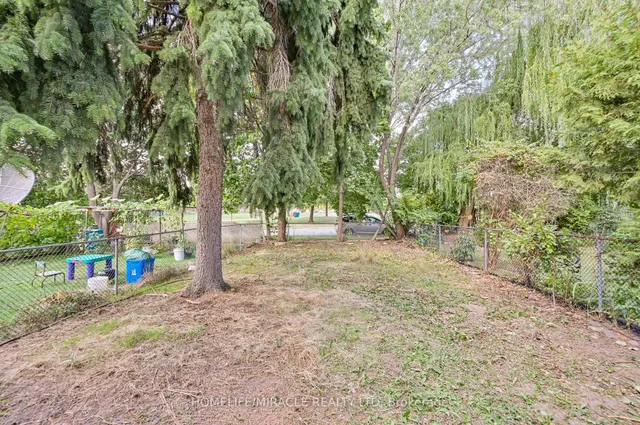 Additional image 45 of 32 Woodsview Ave