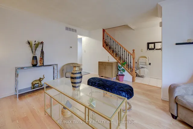 Additional image 14 of 82 Timberlane Cres