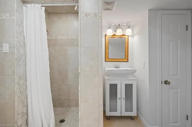 Additional image 36 of 51 Peach Blossom Cres