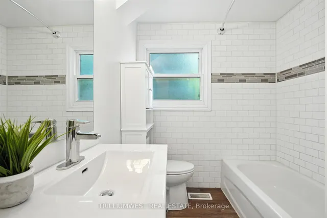 Additional image 16 of 154 Montgomery Rd