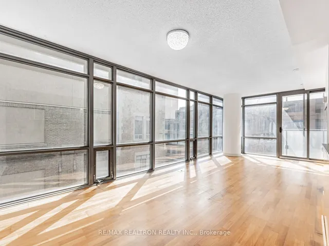 Additional image 18 of 38 Grenville St Unit 707