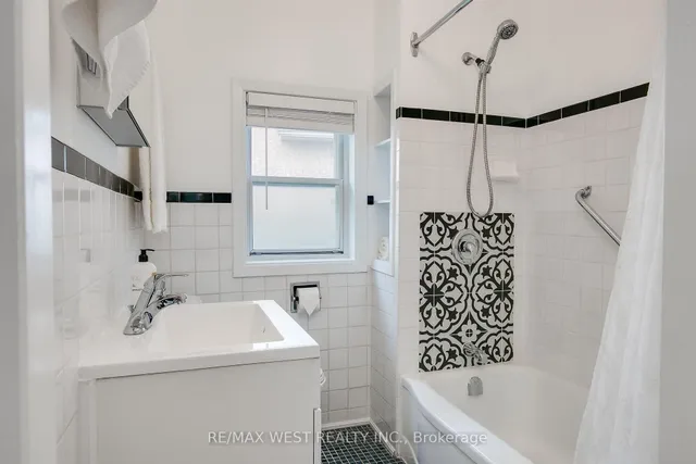 Additional image 23 of 50 Larchmere Ave