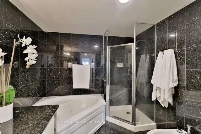 Additional image 34 of 102 Bloor St Unit Ph07