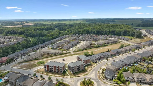 Additional image 25 of 10 South Creek Dr Unit 34