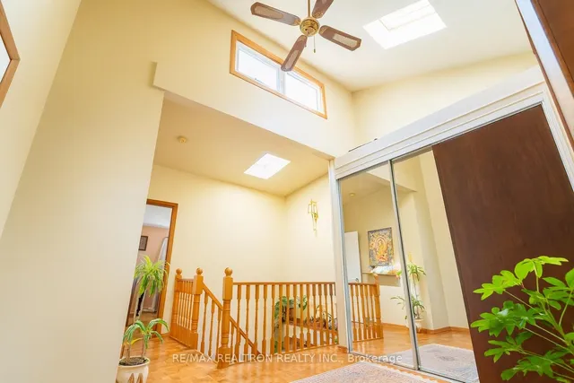 Additional image 17 of 663 Woburn Ave