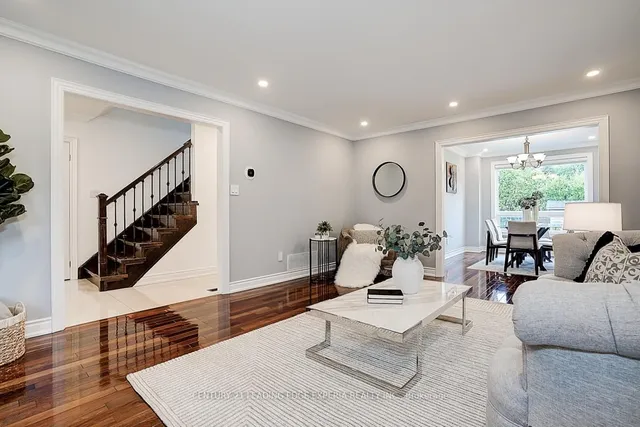 Additional image 8 of 108 Collingsbrook Blvd