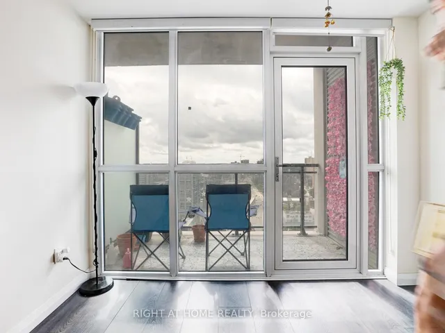 Additional image 29 of 60 Charles St Unit 1804