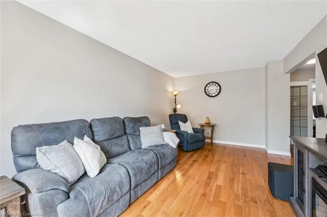 Additional image 8 of 177 Royal Orchard Dr