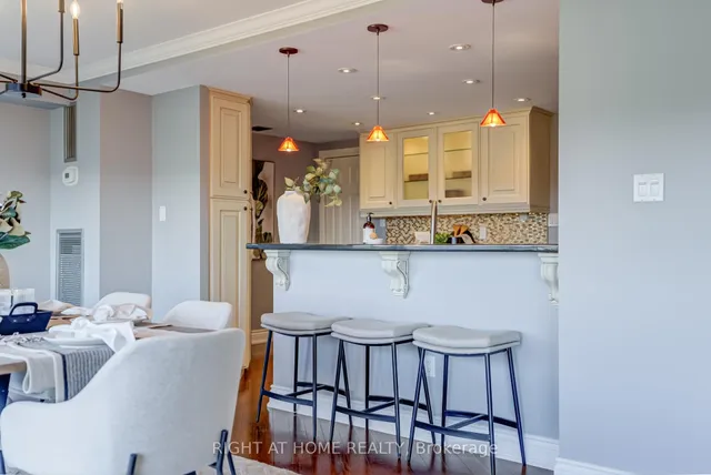 Additional image 12 of 65 Skymark Dr Unit 707