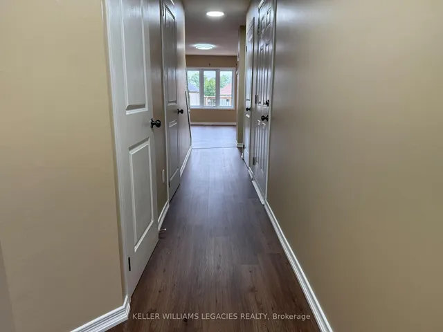 Additional image 18 of 933 Zeller Cres