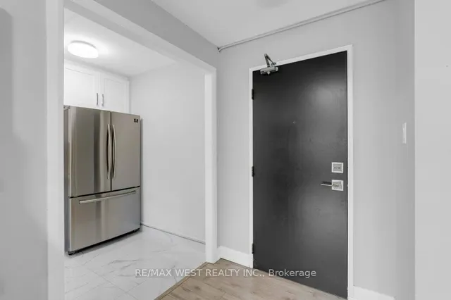 Additional image 4 of 2 Glamorgan Ave Unit 203