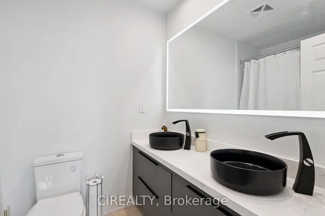 Additional image 22 of 18 Holmes Ave Unit UPH02