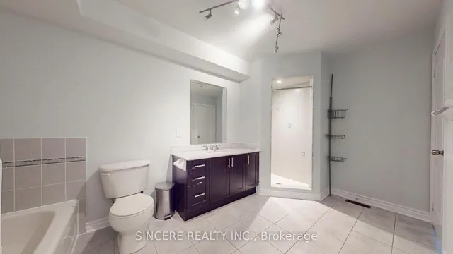 Additional image 21 of 973 The Queensway