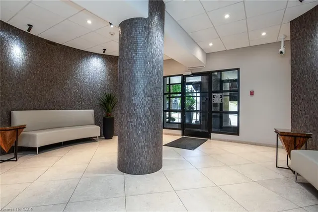 Additional image 39 of 150 Queen St Unit 1005