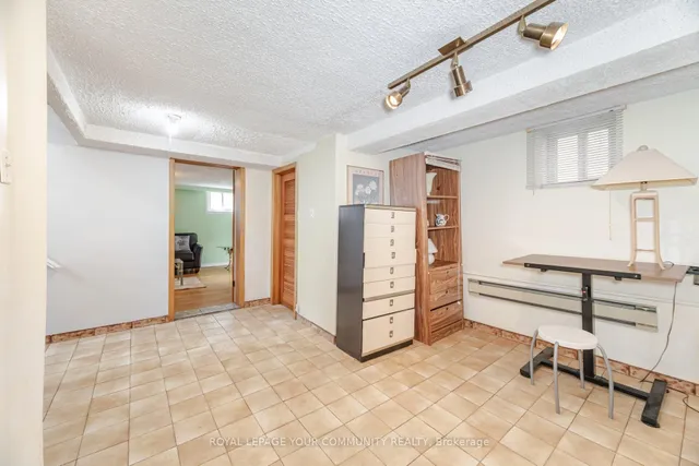 Additional image 32 of 185 Dunraven Dr