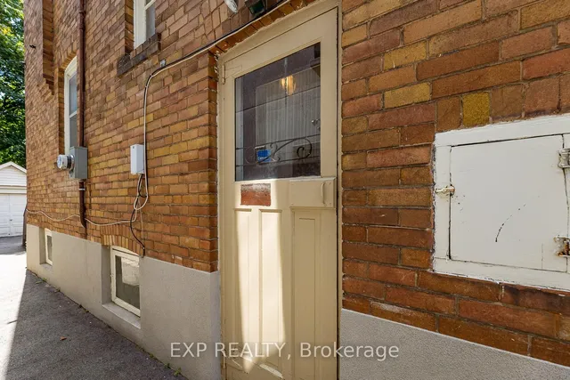 Additional image 4 of 33 Brookdale Ave