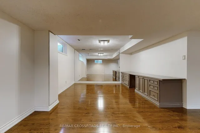 Additional image 33 of 58 Cosmic Dr