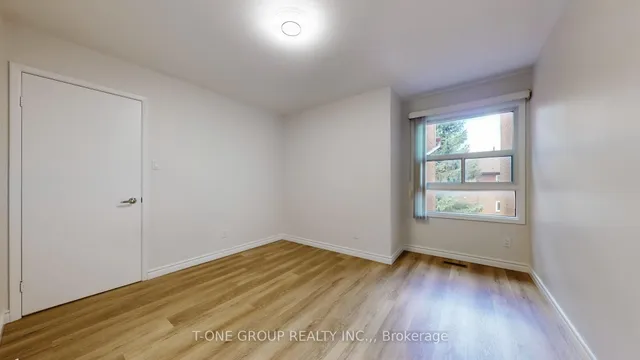 Additional image 16 of 632 Adelaide St