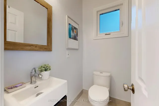 Additional image 16 of 12 Addison Cres