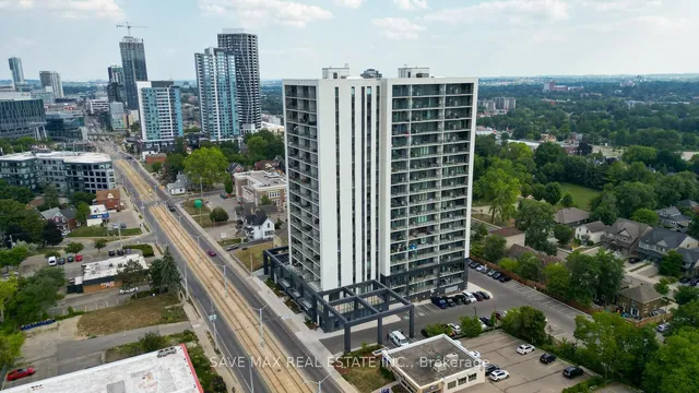 Additional image 4 of 741 King St Unit 411