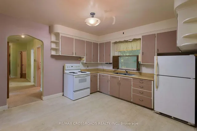 Additional image 10 of 11 Faircroft Blvd