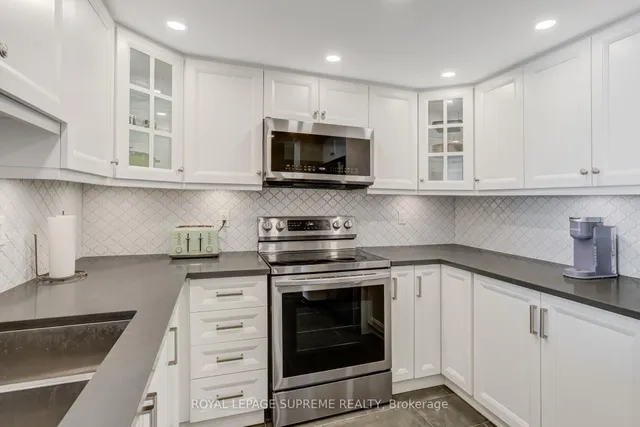 Additional image 6 of 1 GREYSTONE WALK Dr Unit PH83