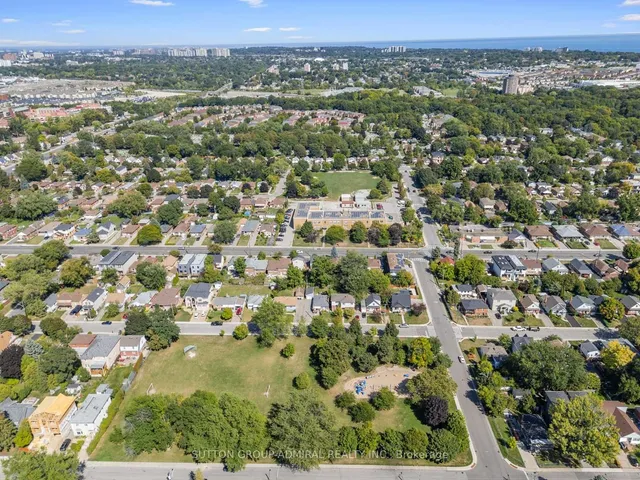 Additional image 42 of 150 Maybourne Ave