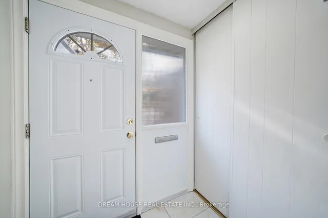 Additional image 3 of 850 Huntingwood Dr Unit 106