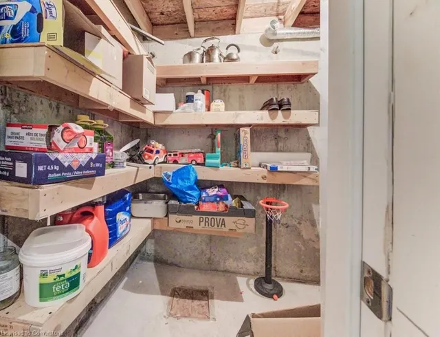 Additional image 36 of 220 Lemon Grass Cres