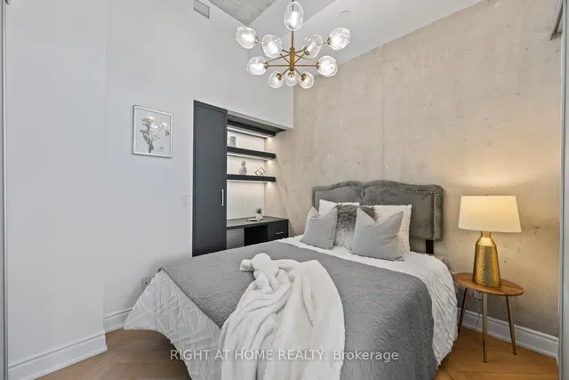 Additional image 10 of 608 Richmond St. W St Unit LPH02