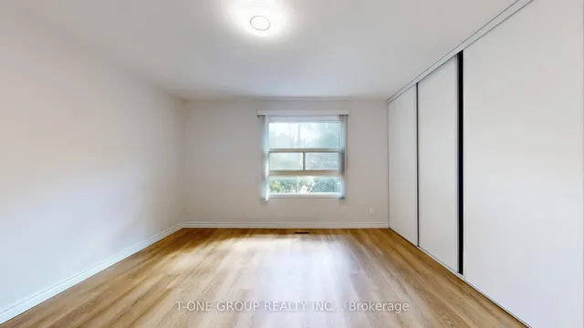 Additional image 13 of 632 Adelaide St