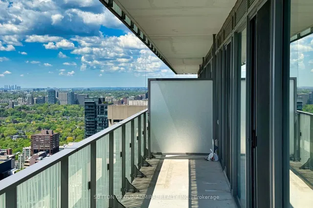 Additional image 23 of 42 Charles St Unit 4403