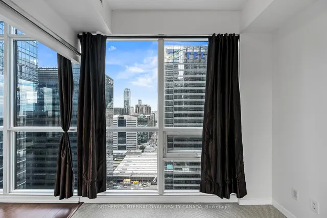 Additional image 28 of 55 Bremner Blvd Unit 2701