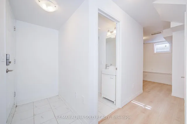 Additional image 7 of 45 Thomas Mulholland Dr Unit 3