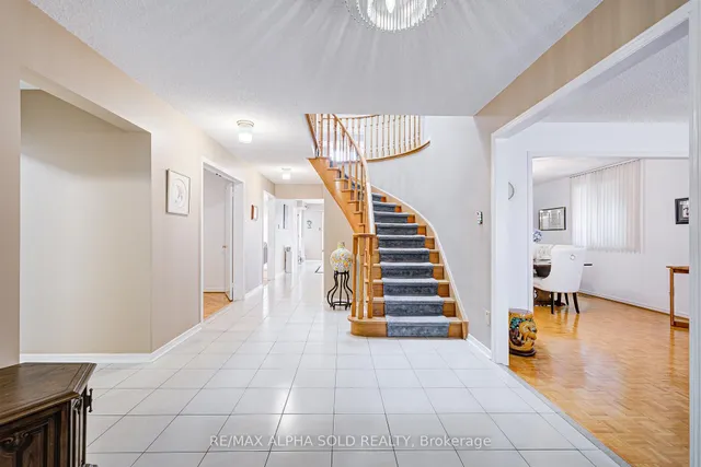 Additional image 5 of 360 Goldhawk Tr